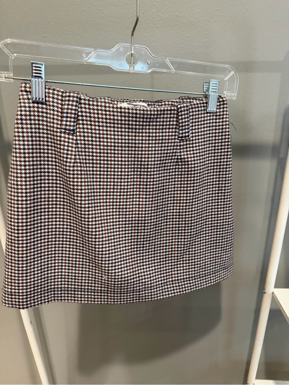 Abercrombie & Fitch Houndstooth Mini Skirt in Black, White & Brown
